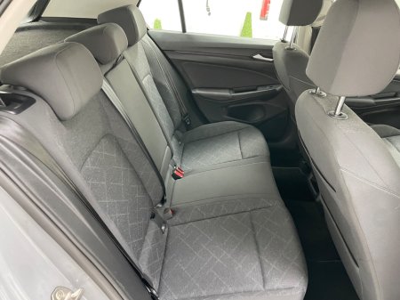 2023 Volkswagen Golf - thumbnail 12