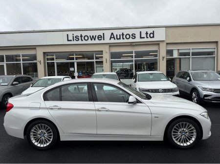 2017 BMW 3 Series LUXURY 2.0 190BHP * REVERSE SENSORS, ADAPTIVE CRUISE CONTROL, POWER ADJUSTABLE SEATS, 3 STAGE HEATED SEATS, DUAL ZONE AIR CONDITIONING, 2 KEYS, COMES WITH 2 YEAR NEW NCT, ADAPTIVE CRUISE CONTROL* €19,950