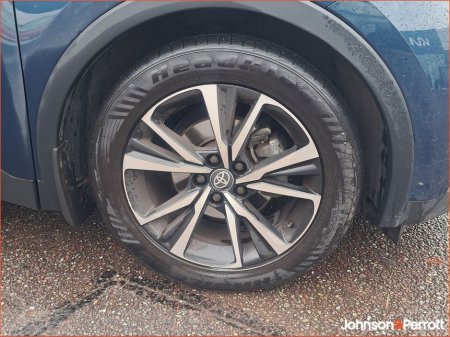 2024 Toyota C-HR 1.8 HYBRID SPORT €35,900 thumbnail