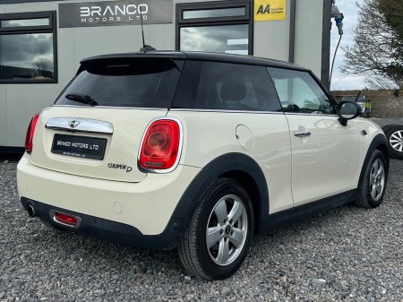 2017 MINI Cooper D - thumbnail 8