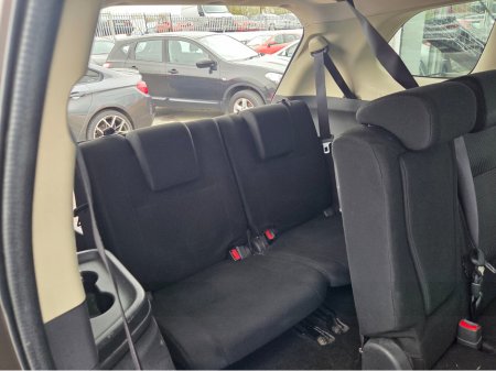 2016 Mitsubishi Outlander - thumbnail 6