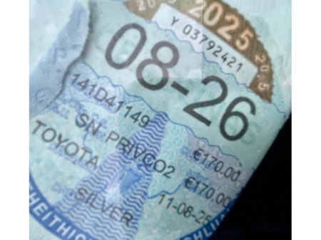 2014 Toyota Prius - thumbnail 13