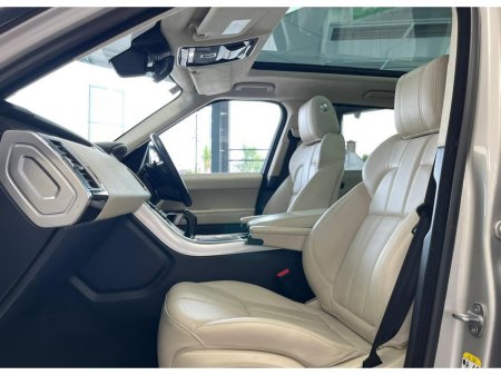 2017 Land Rover Range Rover Sport 2.0 D4 HSE DYNAMIC 240PS €39,900 thumbnail