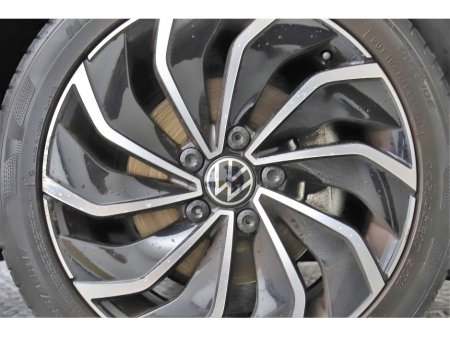 2023 Volkswagen Golf 1.5 ETSI STYLE MHEV 130BHP*IRISH CAR*ALLOYS* REVERSE CAMERA €28,890 thumbnail