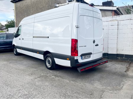 2025 Mercedes-Benz Sprinter - photo 23