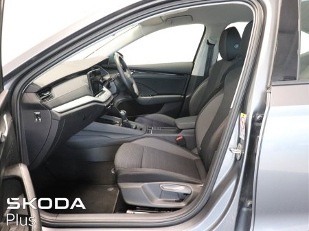 2025 Skoda Octavia - thumbnail 4