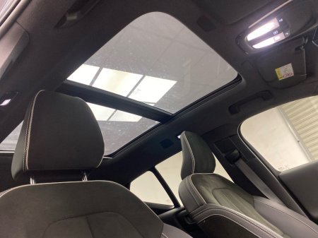 2022 Volvo XC40 - thumbnail 28