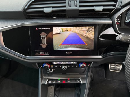 2024 Audi Q3 GREAT SPEC//S LINE 45 TFSI E//LOW MILEAGE//FULL LEATHER//REVERSE CAMERA//FINANCE PACKAGES €44,900 thumbnail