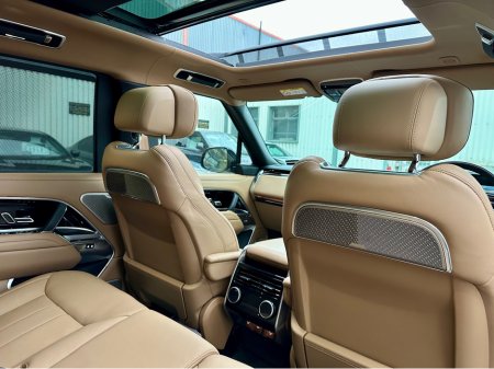 2024 Land Rover Range Rover Sport - thumbnail 13