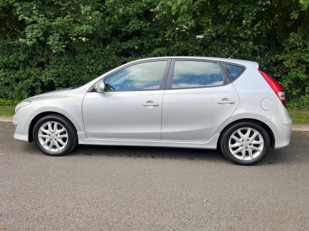 2011 Hyundai i30 1.6 CRDi 90hp Classic Eco €2,390 thumbnail