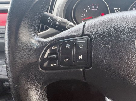 2015 Kia Sportage 1.7 EXL 4DR, Rear Parking Sensors, Reversing Camera, Multi-Function Steering Wheel, Air Conditioning, Alloy Wheels, €12,900 thumbnail