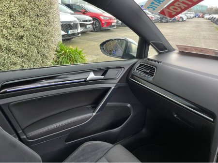 2019 Volkswagen Golf - thumbnail 15