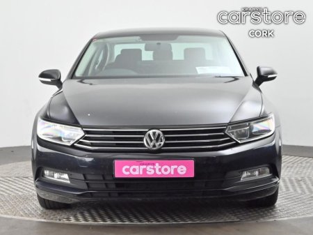 2017 Volkswagen Passat - thumbnail 8