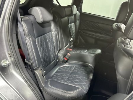 2020 Mitsubishi Outlander Instyle Plug In Hybrid €24,400 thumbnail