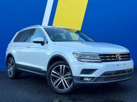 2018 Volkswagen Tiguan HIGHLINE 2.0 TDI 4MOTION // LEATHER HEATED SEATS // DIGITAL CLUSTER //360 SURROUND PARKING CAMERAS €26,900