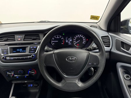 2016 Hyundai i20 - thumbnail 9