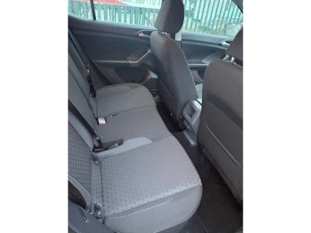 2019 Volkswagen T-Cross LIFE 1.0 TSI MANUAL 5SPEED 95BHP 5DR €16,950 thumbnail