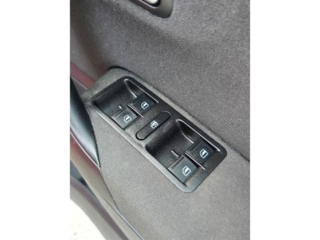 2014 Volkswagen Polo - thumbnail 12