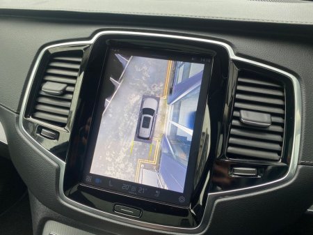 2024 Volvo XC90 T8 Dark Plus Recharge AWD Auto (PHEV) €69,900 thumbnail