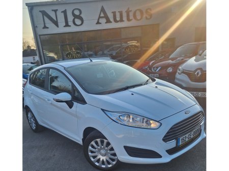 2015 Ford Fiesta - thumbnail 2