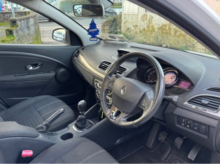 2016 Renault Fluence LIMITED EDITION 1.5 DCI 95 201 4DR €6,900 thumbnail