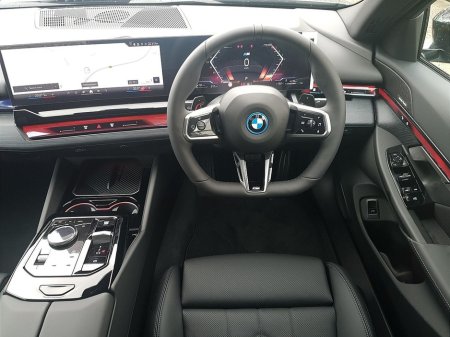 2026 BMW 5 Series - thumbnail 5