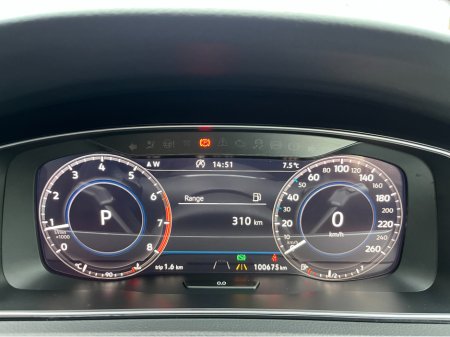 2019 Volkswagen Golf HIGHLINE AUTOMATIC 1.4 PETROL //REVERSE CAMERA//ADAPTIVE CRUISE CONTROL//KEYLESS ENTRY//BLIND SPOT WARNING// €18,950 thumbnail