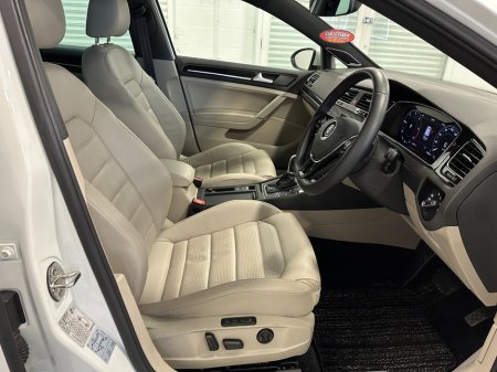 2019 Volkswagen Golf - thumbnail 23