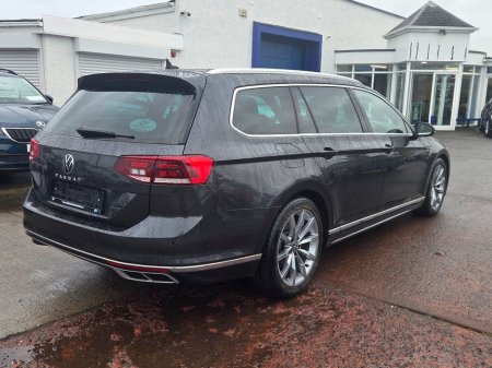 2021 Volkswagen Passat R-LINE TDI DSG €26,950 thumbnail