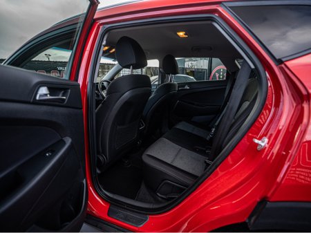 2019 Hyundai Tucson 192 Tucson Comfort Plus 1.6d/Irish/1yr warranty €17,888 thumbnail