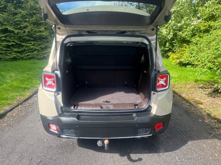 2015 Jeep Renegade - thumbnail 10