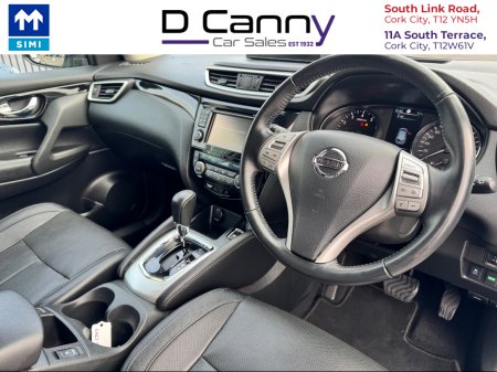 2017 Nissan Qashqai 1.2 SV CVT PREMIUM '17 4DR AUTO €16,900 thumbnail