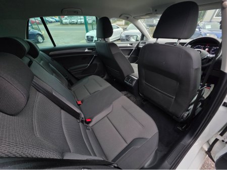 2019 Volkswagen Golf - thumbnail 10