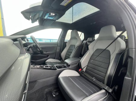 2023 Volkswagen Golf - thumbnail 2