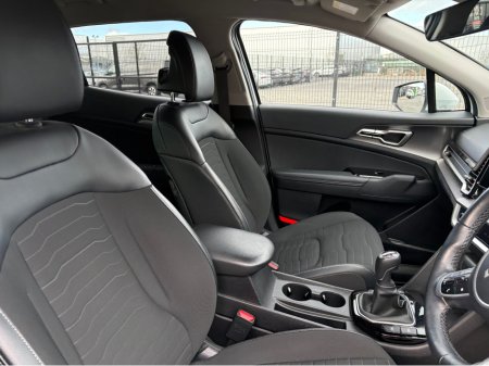 2023 Kia Sportage - thumbnail 13