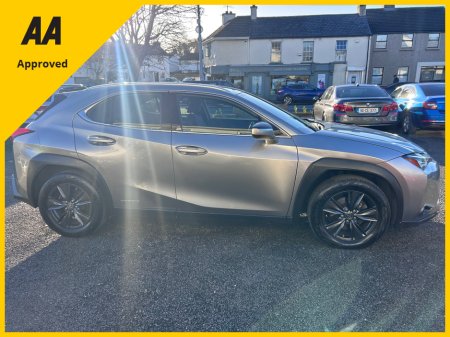 2020 Lexus UX 250 H 2020 LEXUS UX250h HYBRID DESIGN €22,950 thumbnail