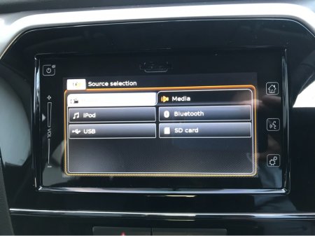 2023 Suzuki Vitara - thumbnail 17