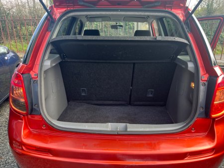 2012 Suzuki SX4 2.0 DDiS iAWD €4,950 thumbnail