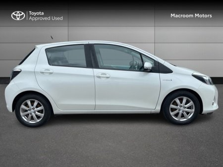 2014 Toyota Yaris - photo 3