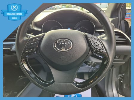 2023 Toyota C-HR HYBRID SOL 4DR AUTO €22,499 thumbnail