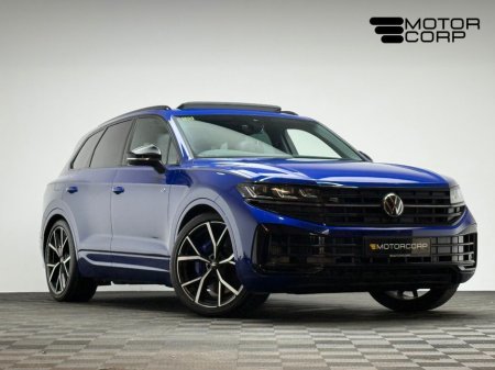 2025 Volkswagen Touareg - thumbnail 1