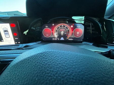 2021 Volkswagen Golf 2.0 TSI 245HP GTI €33,850 thumbnail