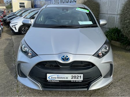 2021 Toyota Yaris - thumbnail 2