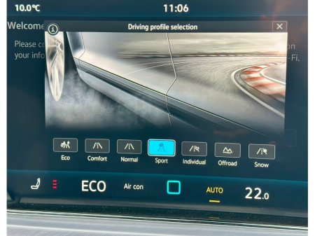 2025 Volkswagen Touareg - thumbnail 26