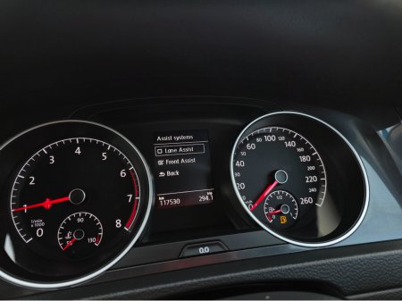 2017 Volkswagen Golf ( 172 REG ) NEW MODEL 1.2 TSI CARPLAY ANDROIDAUTO  LANE ASSIST  ALLOYS €15,450 thumbnail