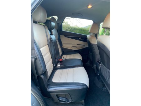 2019 Kia Sorento - thumbnail 12