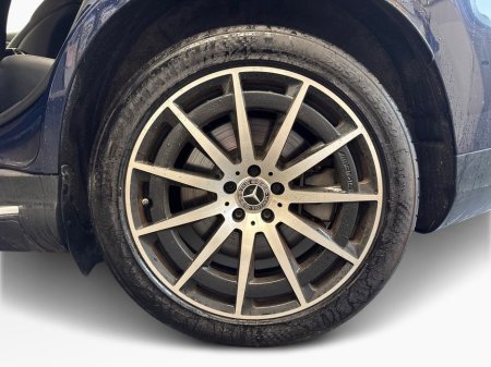 2022 Mercedes-Benz EQC - thumbnail 5