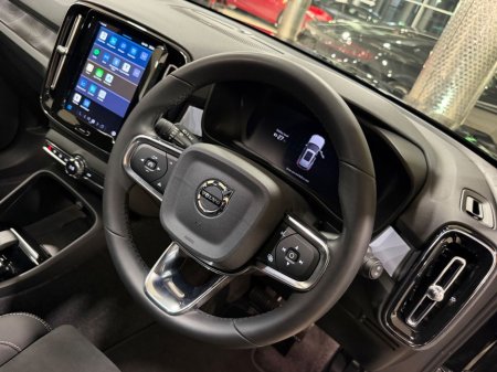 2023 Volvo XC40 - thumbnail 29