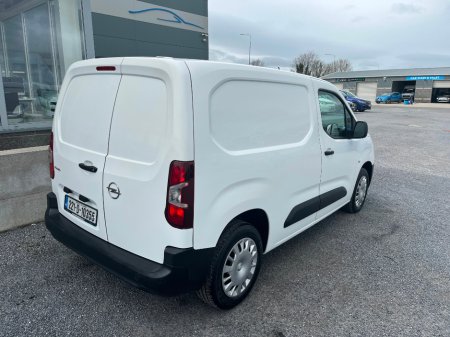 2022 Opel Combo - thumbnail 3