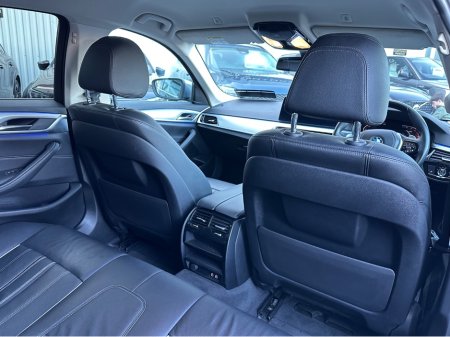 2022 BMW 5 Series - thumbnail 9